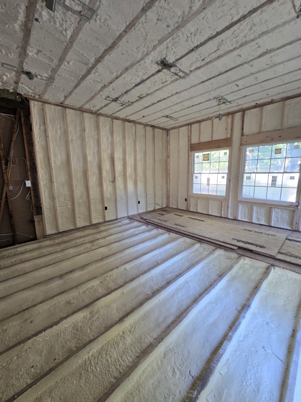 Spray Foam · Walls & Floor